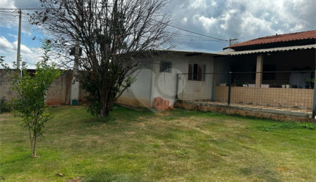 Sobrado à venda com 3 quartos, sendo 2 suítes, em Vila Mazzei, Itapetininga, SP