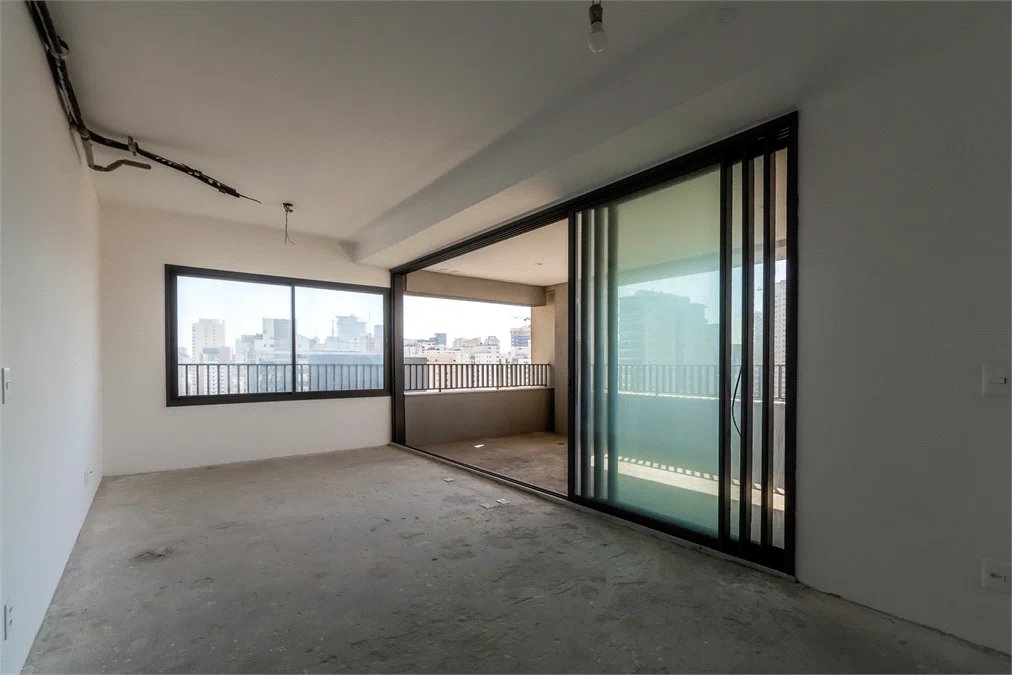Apartamento à venda com 3 suítes em Pinheiros, São Paulo, SP