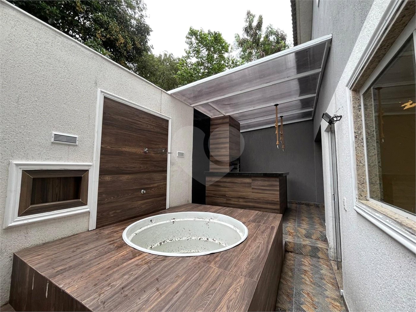 Casa à venda com 3 quartos, sendo 2 suítes, no condomínio Notting Hill - Campo Grande, Rio de Janeiro - RJ