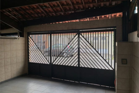 Sobrado à venda com 3 quartos, sendo 1 suíte, em Vila Constança, São Paulo, SP