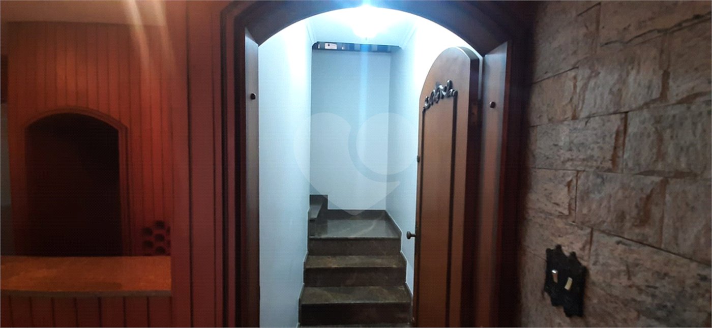 Sobrado à venda com 4 quartos, sendo 2 suítes, em Jardim França, São Paulo, SP