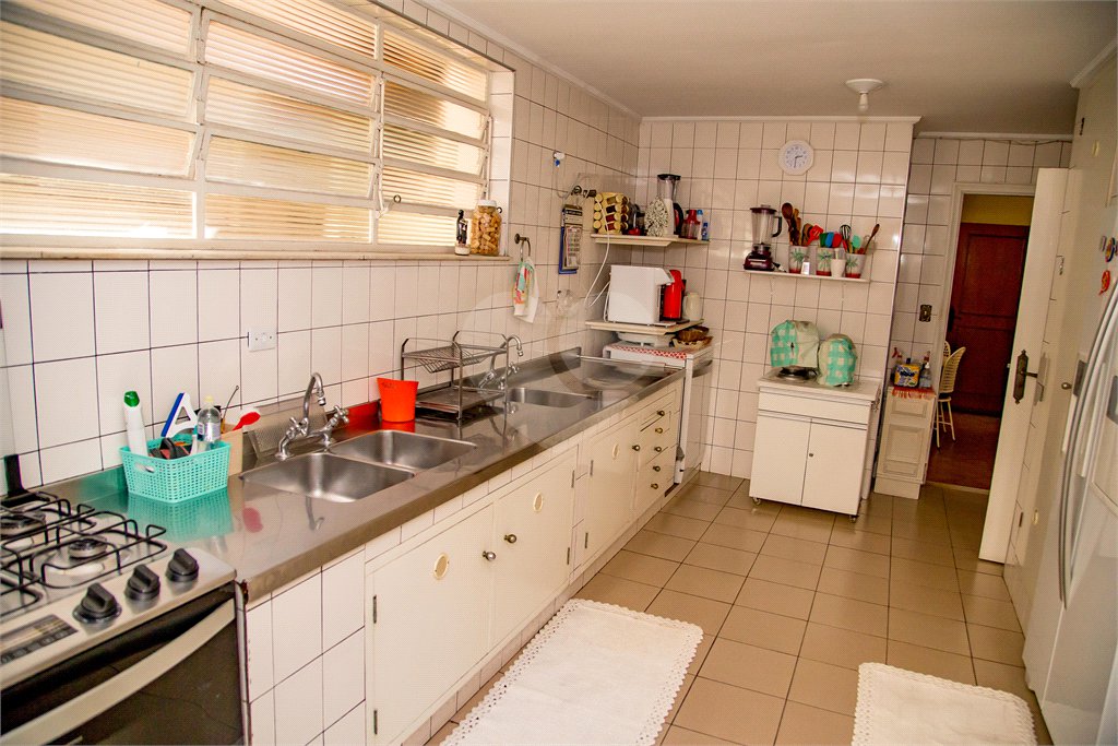 Casa à venda com 7 quartos, sendo 1 suíte, em Jardim Paulistano, São Paulo, SP