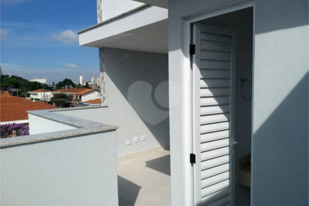 Casa à venda com 3 quartos, sendo 1 suíte, no condomínio Parque Vitória, São Paulo - SP
