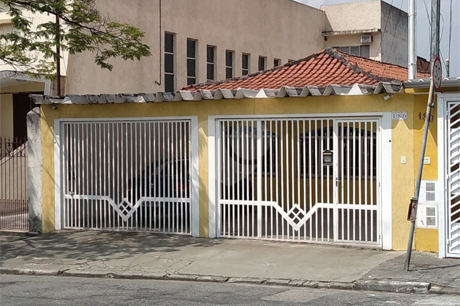 Casa Térrea à venda com 4 quartos, sendo 1 suíte, em Vila Medeiros, São Paulo, SP