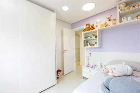 Apartamento à venda com 3 suítes em Vila Romana, São Paulo, SP