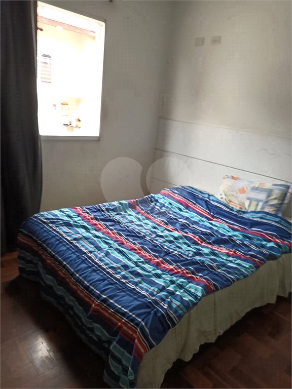 Casa à venda com 3 quartos, sendo 1 suíte, em Parque Peruche, São Paulo, SP