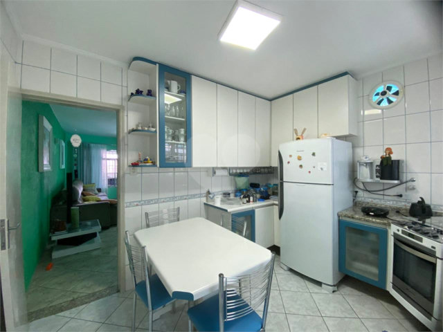 Sobrado à venda com 3 quartos em Vila Medeiros, São Paulo, SP
