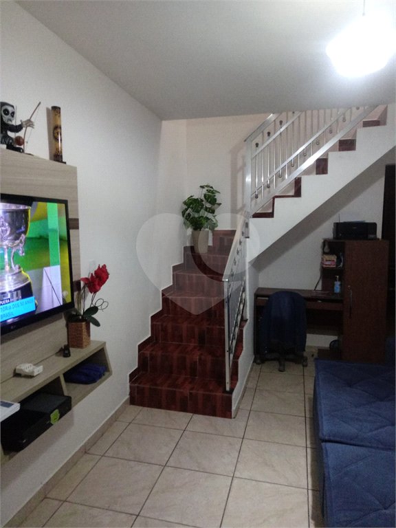 Casa à venda com 2 quartos no condomínio Residencial Armênia, Ferraz de Vasconcelos - SP