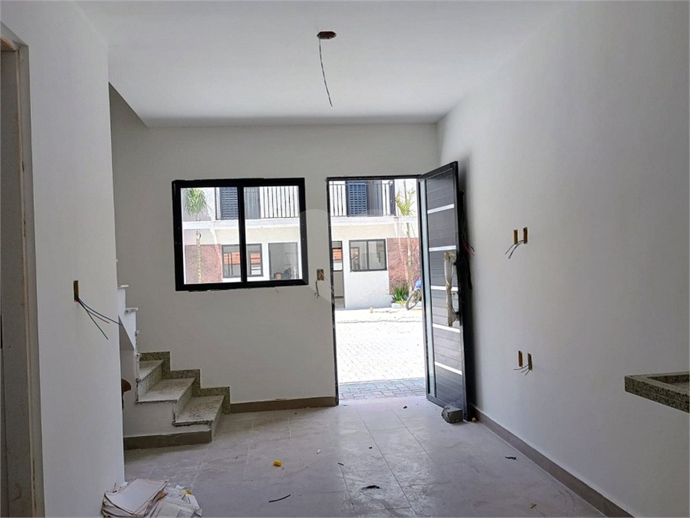 Casa à venda com 2 quartos no condomínio Vila Davos 2, São Paulo - SP