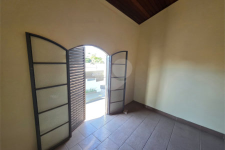 Sobrado 3 quartos 1 suíte centro