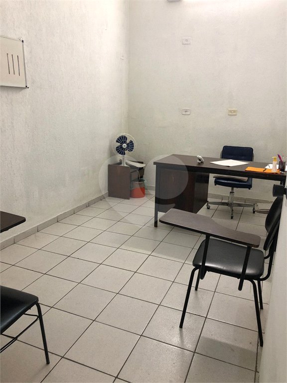 Casa à venda com 6 quartos, sendo 2 suítes, em Vila Monumento, São Paulo, SP