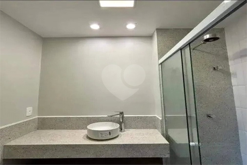 Apartamento à venda com 2 quartos, sendo 1 suíte,  em Ipanema, Rio de Janeiro, RJ