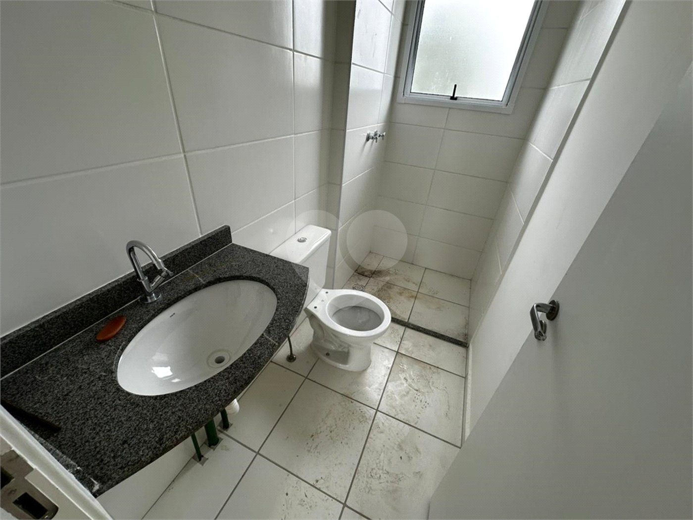 Casa à venda com 2 quartos no condomínio Vila das Paineiras, Suzano - SP