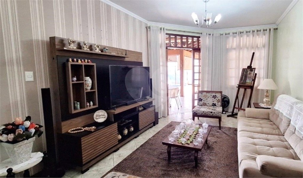 Casa à venda com 3 quartos, sendo 2 suítes,  no condomínio Ibiti do Paço, Sorocaba - SP