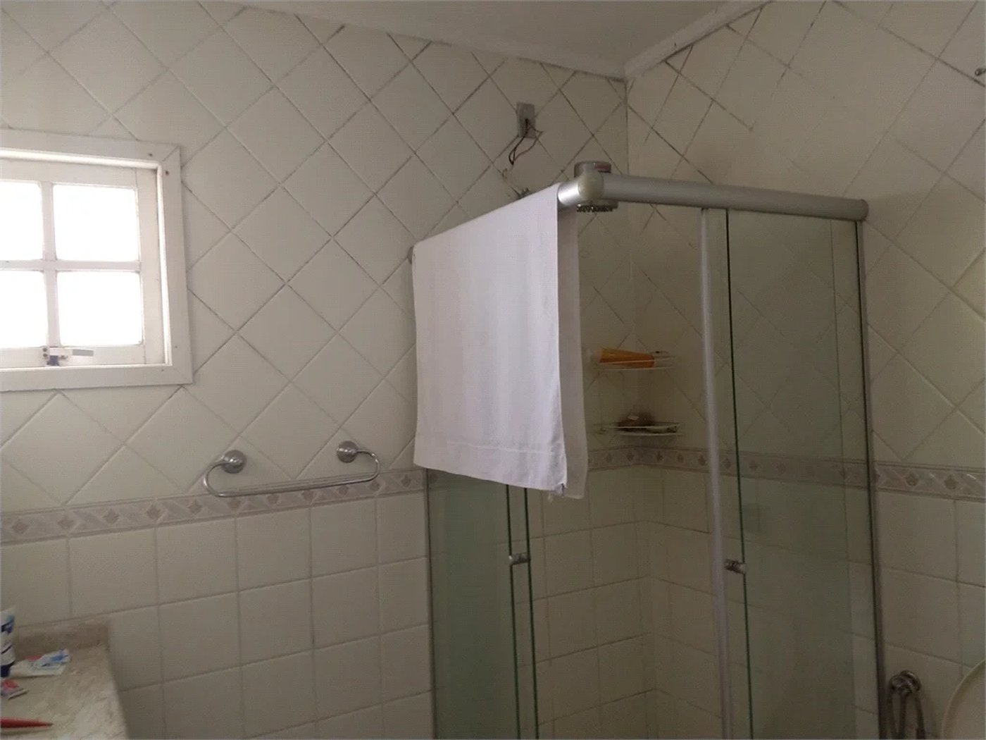 Sobrado à venda com 4 quartos, sendo 1 suíte,  em Parque dos Príncipes, São Paulo, SP