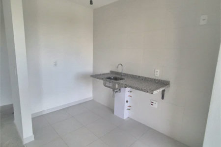 Apartamento à venda com 3 quartos, sendo 1 suíte, em Vila Anastácio, São Paulo, SP