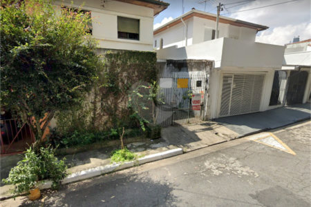 Sobrado à venda com 3 quartos, sendo 1 suíte, em Granja Julieta, São Paulo, SP