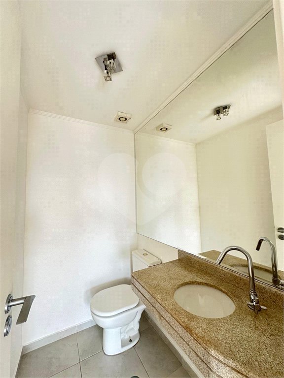 Apartamento à venda com 3 suítes em Vila Suzana, São Paulo, SP