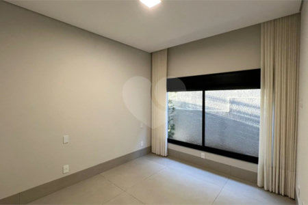 Casa à venda com 3 suítes no condomínio Villa Jardim, Cuiabá - MT