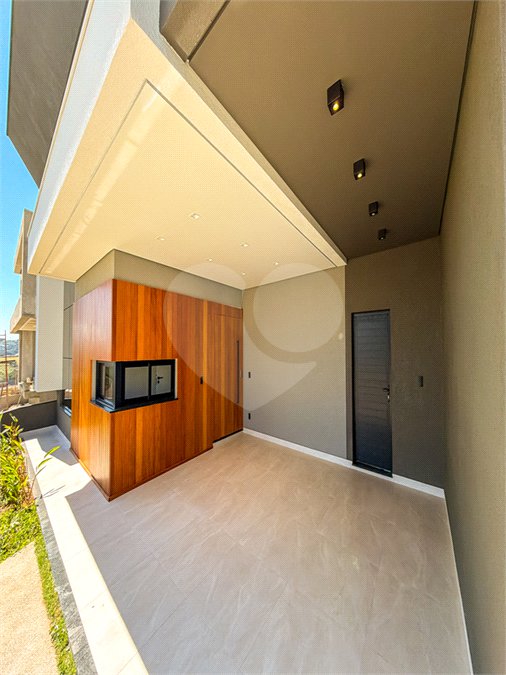 Casa à venda com 3 suítes no condomínio Residencial Dona Maria Candida, Indaiatuba - SP