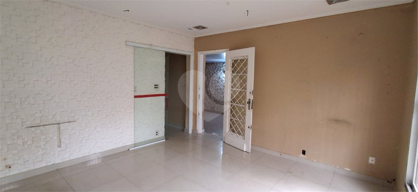 Casa à venda com 4 quartos, sendo 1 suíte,  em Tatuapé, São Paulo, SP
