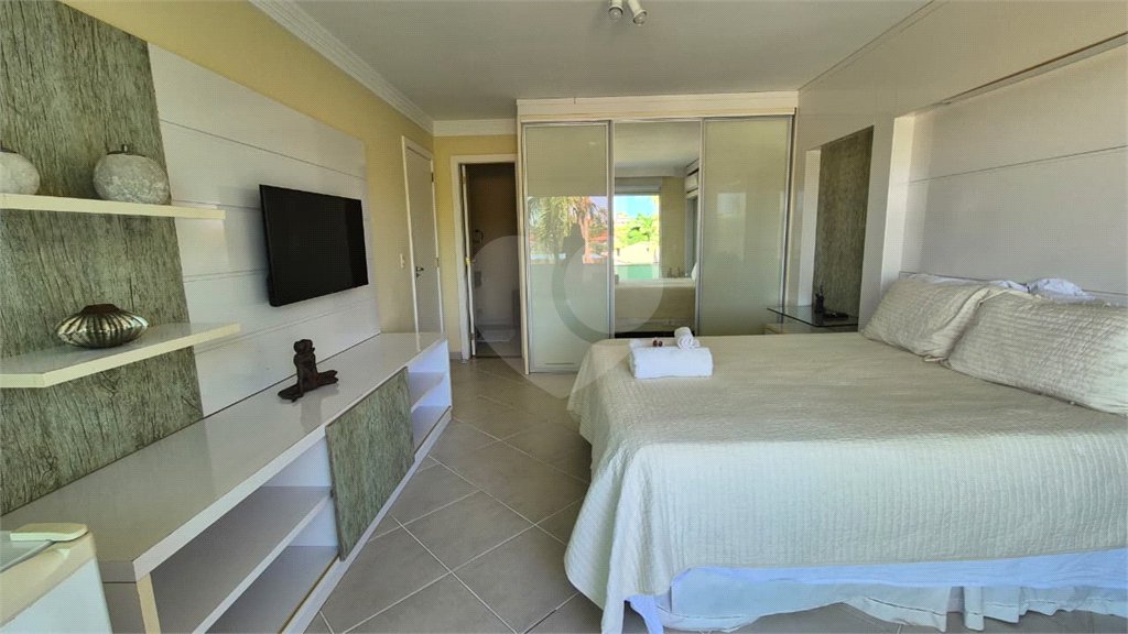 Casa à venda com 6 quartos, sendo 4 suítes, em Ferradura, Armação dos Búzios, RJ
