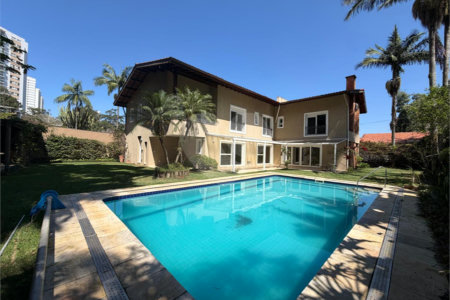 Casa à venda ou para alugar com 4 quartos, sendo 3 suítes, em Alto da Boa Vista, São Paulo, SP