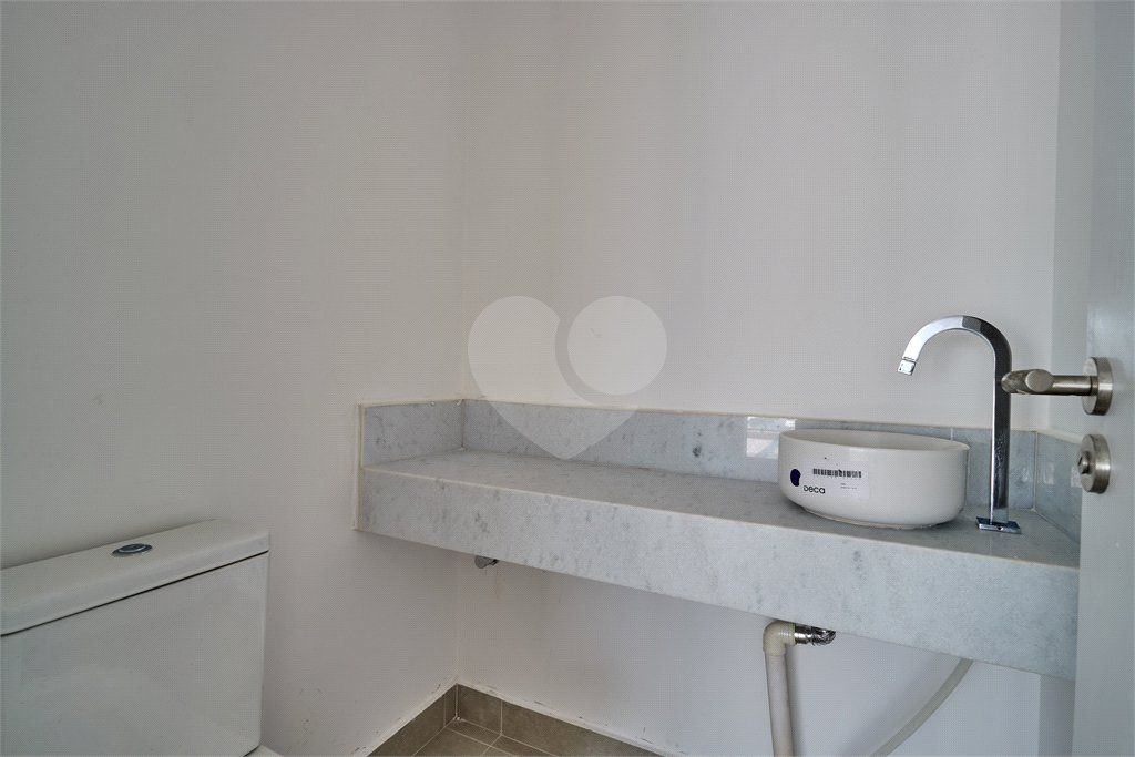 Apartamento à venda com 3 quartos, sendo 1 suíte, em Jardim Marajoara, São Paulo, SP
