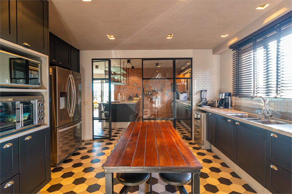 Apartamento à venda com 4 suítes em Campo Belo, São Paulo, SP