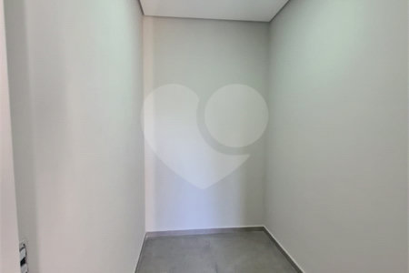 Casa à venda com 3 suítes no condomínio Reserva dos Jatobás, Louveira - SP