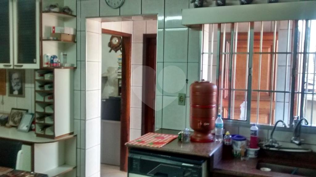 Casa à venda com 4 quartos, sendo 1 suíte, em Parque Vitória, São Paulo, SP