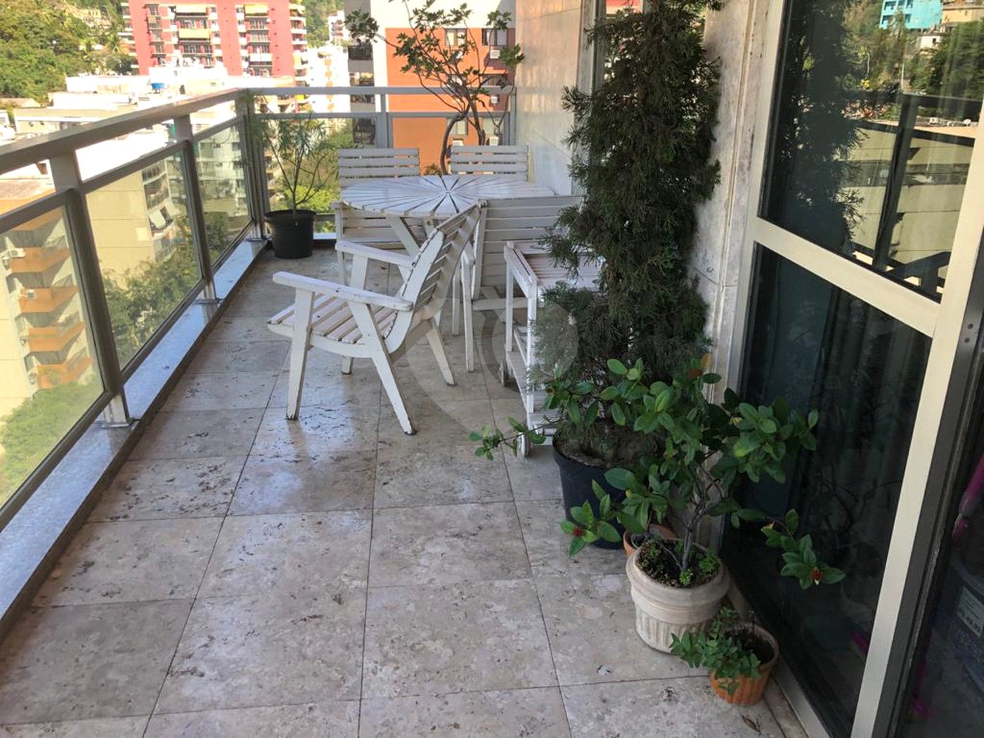 Apartamento à venda com 4 quartos, sendo 1 suíte,  em Tijuca, Rio de Janeiro, RJ