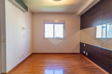 Apartamento à venda com 3 suítes em Brooklin, São Paulo, SP
