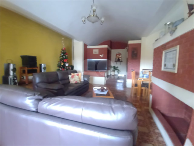 Casa à venda com 4 quartos, sendo 1 suíte,  em Tucuruvi, São Paulo, SP