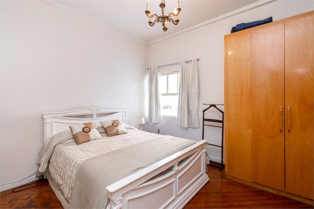 Casa à venda com 3 quartos, sendo 1 suíte,  em Pinheiros, São Paulo, SP