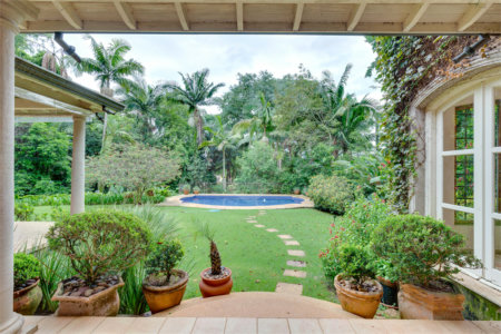 Casa à venda com 4 suítes no condomínio Chácara Flora, São Paulo - SP