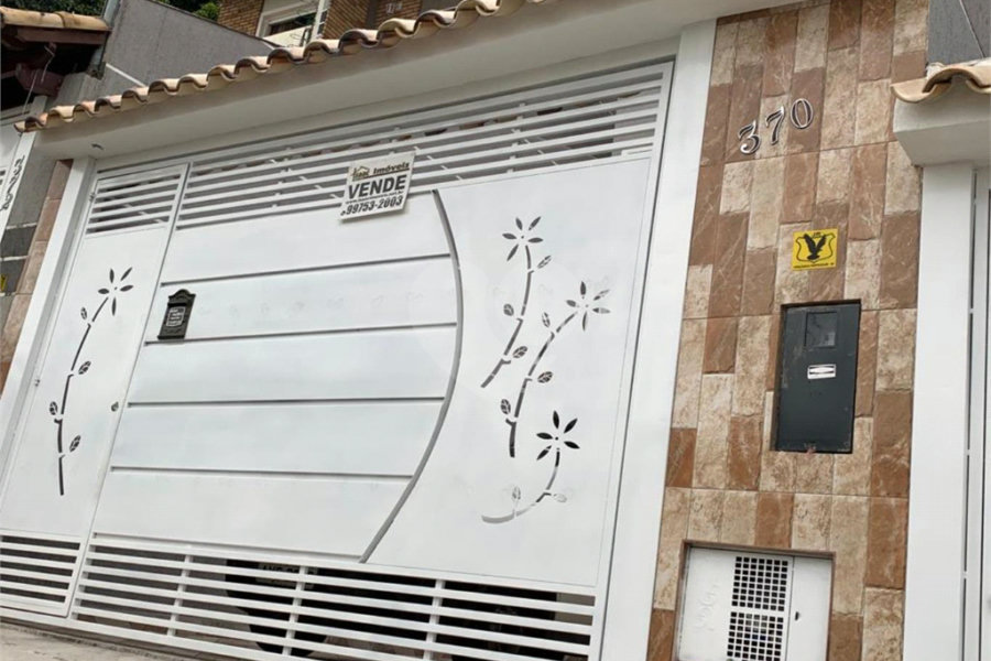 Sobrado à venda com 3 quartos, sendo 1 suíte, em Tremembé, São Paulo, SP