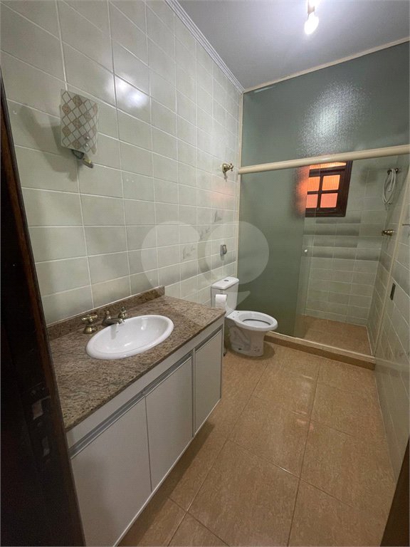 Sobrado à venda com 6 quartos, sendo 3 suítes,  em Dos Casa, São Bernardo do Campo, SP