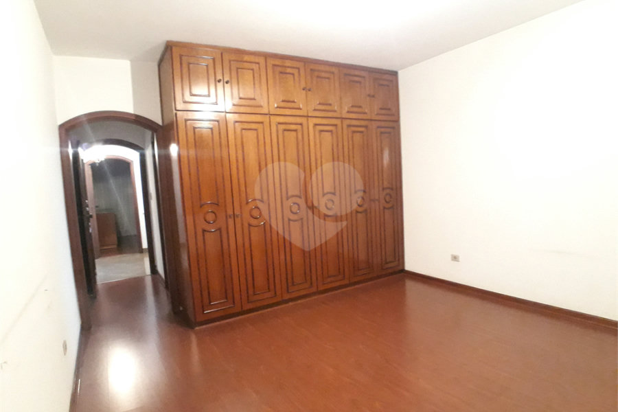 Sobrado à venda com 4 quartos, sendo 2 suítes, em Santana, São Paulo, SP