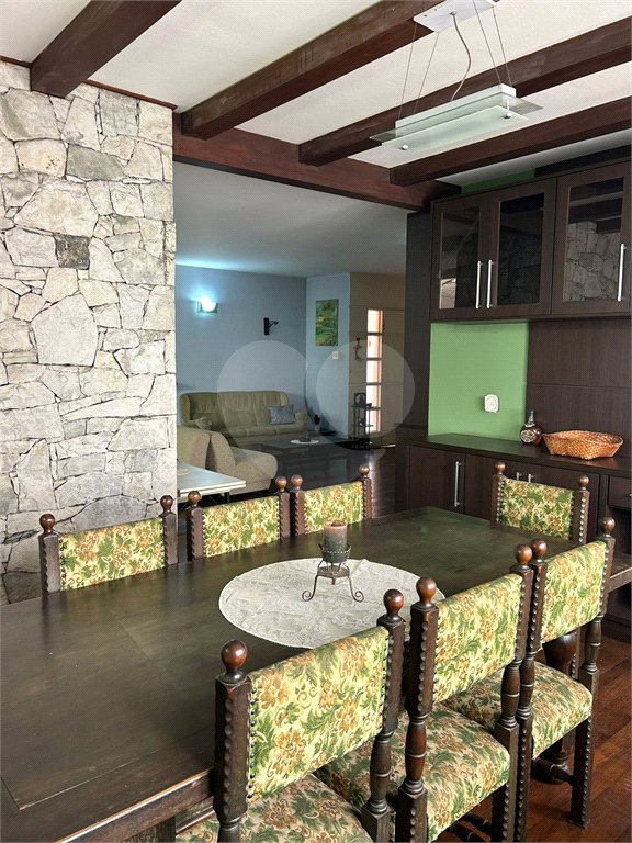 Casa à venda com 3 quartos, sendo 1 suíte, em Interlagos, São Paulo, SP