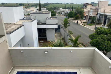 Sobrado de esquina Golden Park