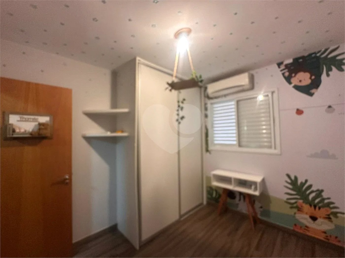 Casa de Condomínio com 3 Quartos e 2 banheiros à Venda, 311 m² por R$ 750.000