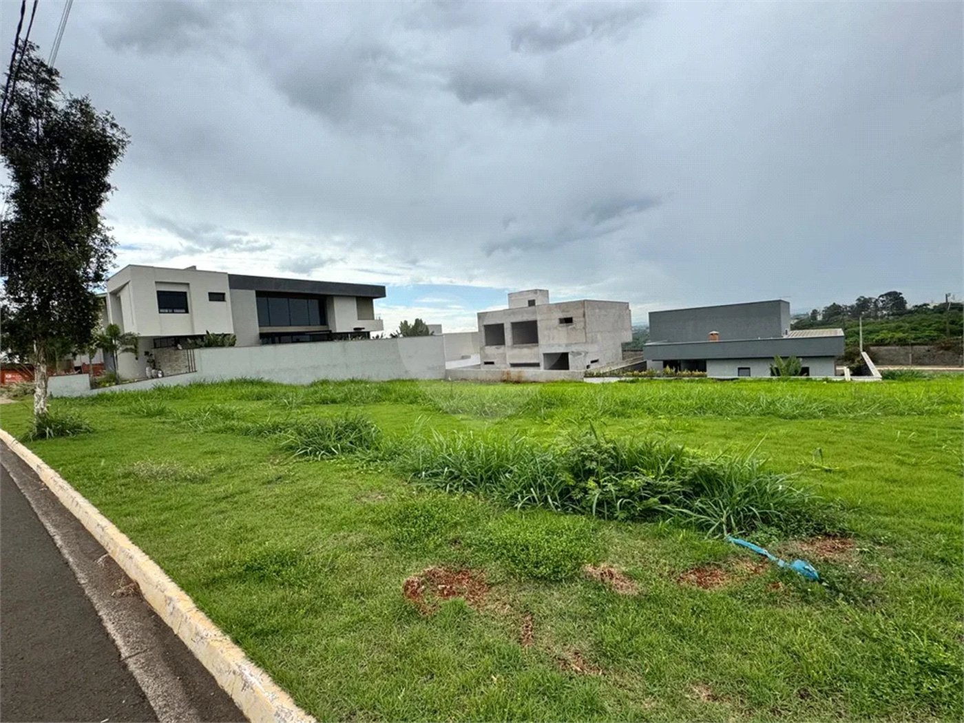 Terreno a venda no Condomínio Morada do Engenho, na cidade de Piracicaba - SP