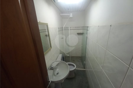 Sobrado no Condomínio Faber 1