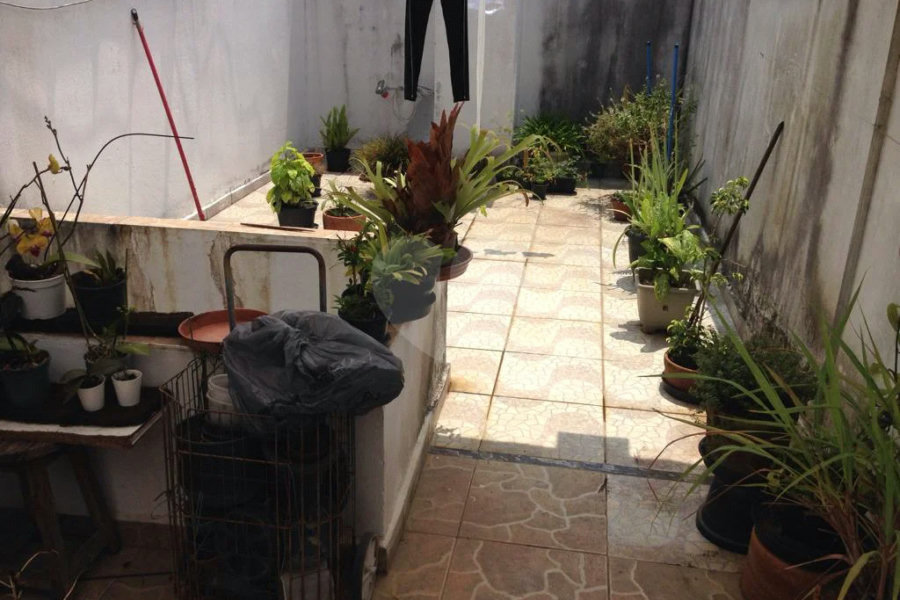 Vende-se Sobrado em Condomínio Fechado – 3 Dormitórios | 180 m²