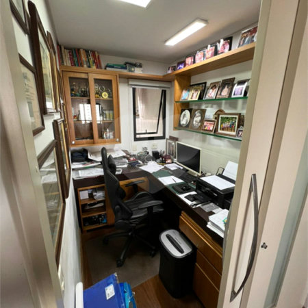 Apartamento à venda com 2 suítes em Campo Belo, São Paulo, SP