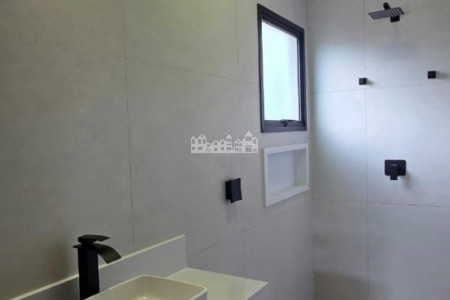 Casa à venda com 4 quartos, sendo 3 suítes, em Nova Gardênia, Atibaia, SP
