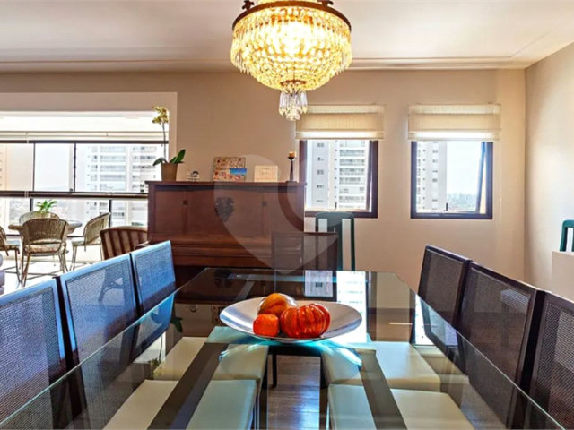 Apartamento à venda com 4 quartos, sendo 3 suítes,  em Vila Sônia, São Paulo, SP