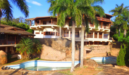 Casa à venda com 14 quartos, sendo 10 suítes,  em Observatório, Vinhedo, SP