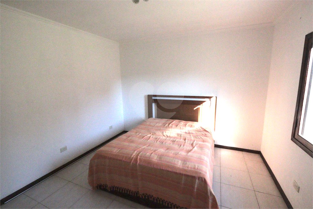 Casa à venda com 4 quartos, sendo 1 suíte, em Jardim Villaça, São Roque, SP